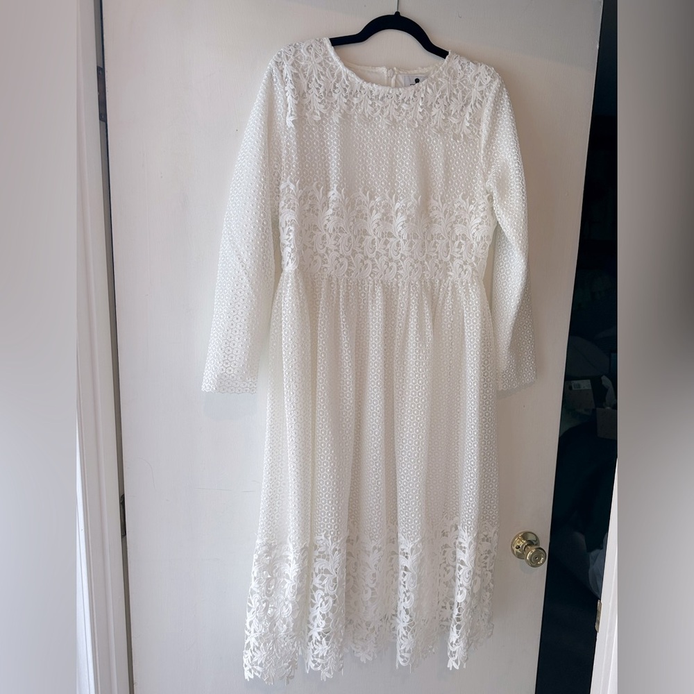 Dainty Jewells White Long Sleeve Crew Neck Sundress
